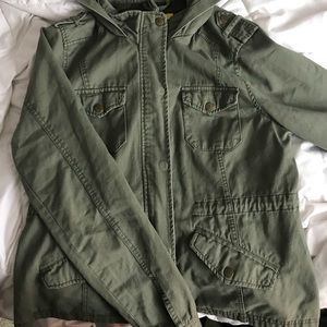 ARMY GREEN JACKET